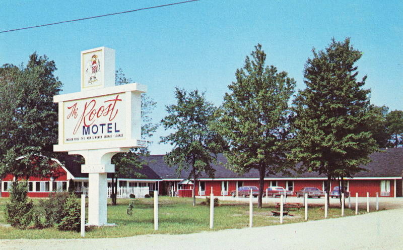 Motel 72 (Roost Motel) - Vintage Postcard (newer photo)